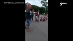 Info Martí | Bloquean autopista en Cuba mientras continúan las protestas Info Martí | Bloquean autopista en Cuba mientras continúan las protestas