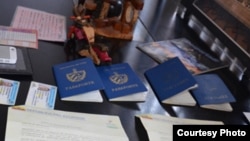 Pasaportes cubanos