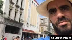 Danilo Maldonado, "El Sexto", en La Habana.