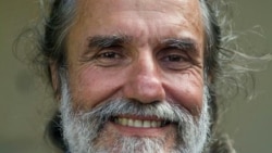 1800 Online con el bloguero y activista cubano Agustín López, de visita en Miami 1800 Online con el bloguero y activista cubano Agustín López, de visita en Miami