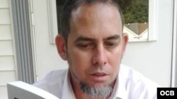 El pastor cubano Mario Felix Lleonart.