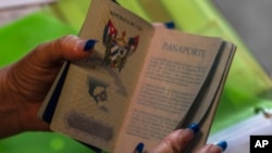 Pasaporte cubano.