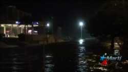 Habaneros son evacuados tras severas inundaciones costeras Habaneros son evacuados tras severas inundaciones costeras