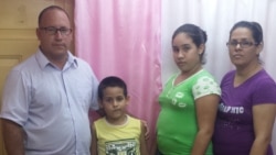 Matrimonio a juicio el lunes por educar a sus hijos en la casa Matrimonio a juicio el lunes por educar a sus hijos en la casa