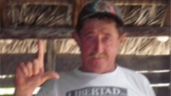 Esposa de Manuel Martínez denuncia golpiza y detención del opositor en Holguín Esposa de Manuel Martínez denuncia golpiza y detención del opositor en Holguín