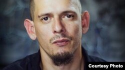 El rapero cubano, Silvito El Libre. Foto cortesía de Claudio Fuentes.