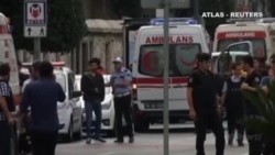 La explosión de un coche bomba en Estambul deja al menos 11 muertos La explosión de un coche bomba en Estambul deja al menos 11 muertos