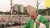 El Papa Juan Pablo II en la misa en la Plaza de la Revolución el 25 de enero de 1998. 